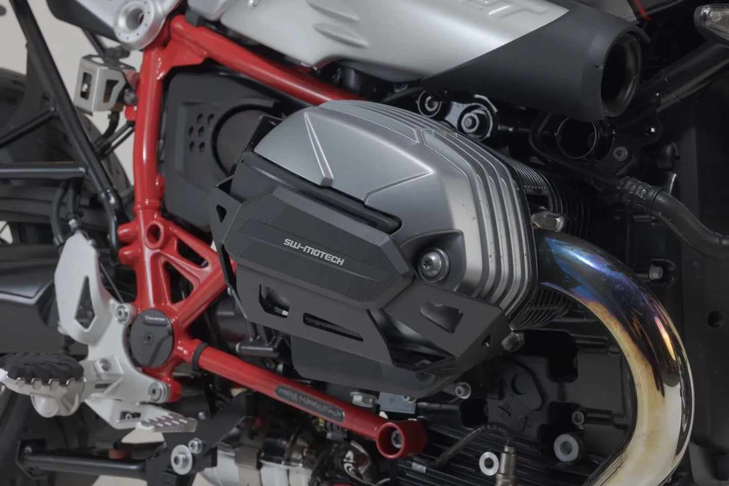 CYLINDER GUARDS ΓΙΑ BMW R 12 ABS / R 12 NINE T ABS '24–'26 | SW-MOTECH-MSS.07.653.10002/B