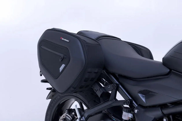 PRO BLAZE H SADDLEBAG SET ΓΙΑ TRIUMPH DAYTONA 660 ABS / TRIDENT 660 ABS '21–'26 | SW-MOTECH-BC.HTA.11.740.36100