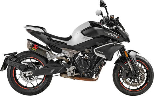 EXHAUST SLIP-ON CF/TI CFMOTO 800NK ΓΙΑ CF MOTO NK 800 ABS '23–'26 | AKRAPOVIC-S-CF8SO1-HAPLC