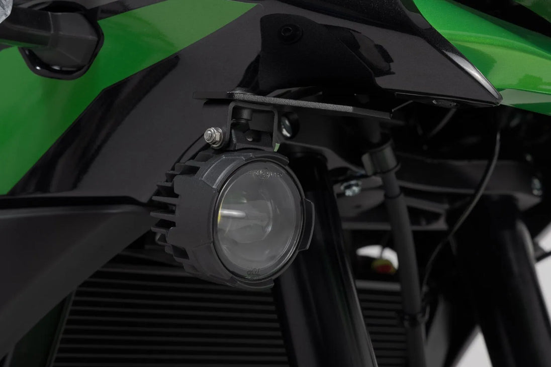 LIGHT MOUNTING KIT ΓΙΑ KAWASAKI KLE 650 / KLE 650 ABS '14–'21 | SW-MOTECH-NSW.08.518.10000/B