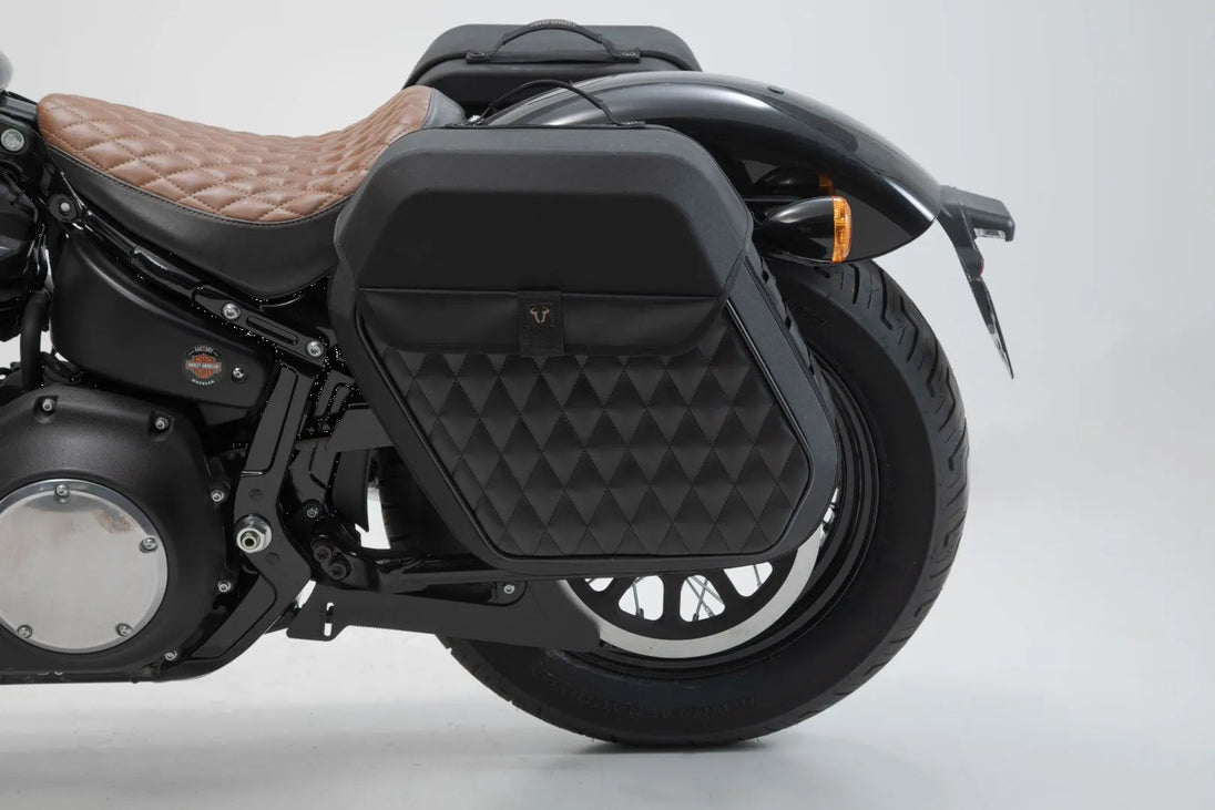 SLH SIDE CARRIER L ΓΙΑ Harley Davidson FXBB 1750 ABS / FXST 1750 / FXST 1750 ABS '18–'24 | SW-MOTECH-HTA.18.682.10000