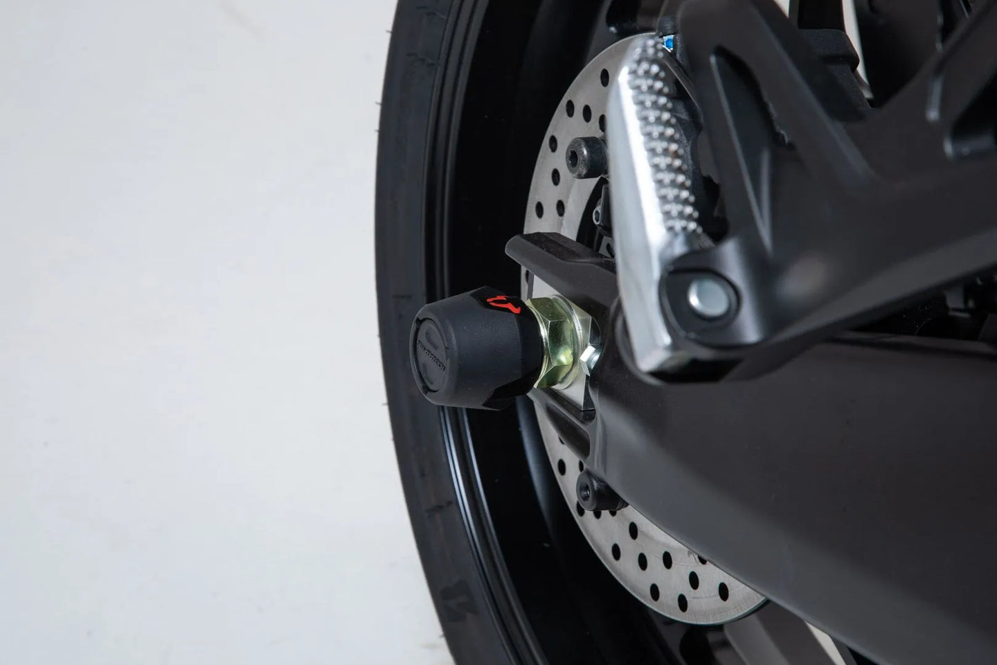 REAR AXLE SLIDER SET ΓΙΑ YAMAHA MT-09 '21–'25 | SW-MOTECH-STP.06.176.11000/B