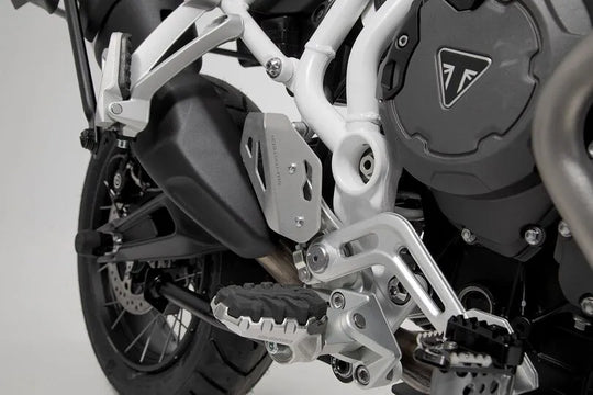 HEEL GUARD RIGHT ΓΙΑ TRIUMPH TIGER 900 ABS / TIGER 900 GT ABS '20–'23 | SW-MOTECH-SCT.11.953.10000/B