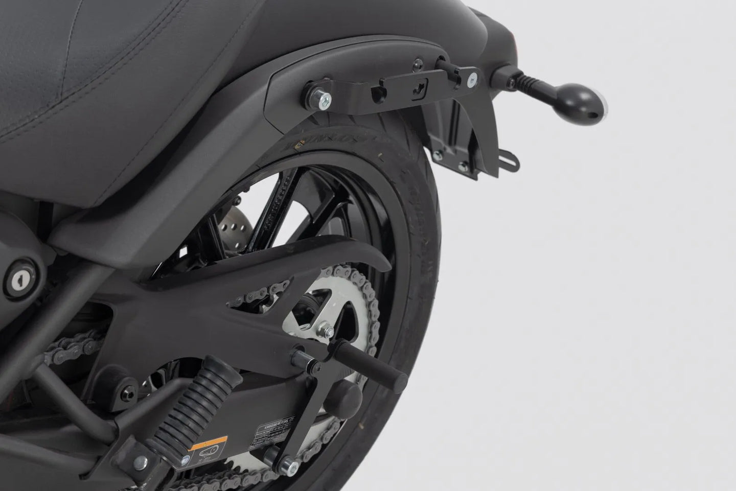 SLH SIDE CARRIER LH2 LEFT ΓΙΑ KAWASAKI EN 650 / EN 650 ABS '15–'24 | SW-MOTECH-HTA.08.682.10001