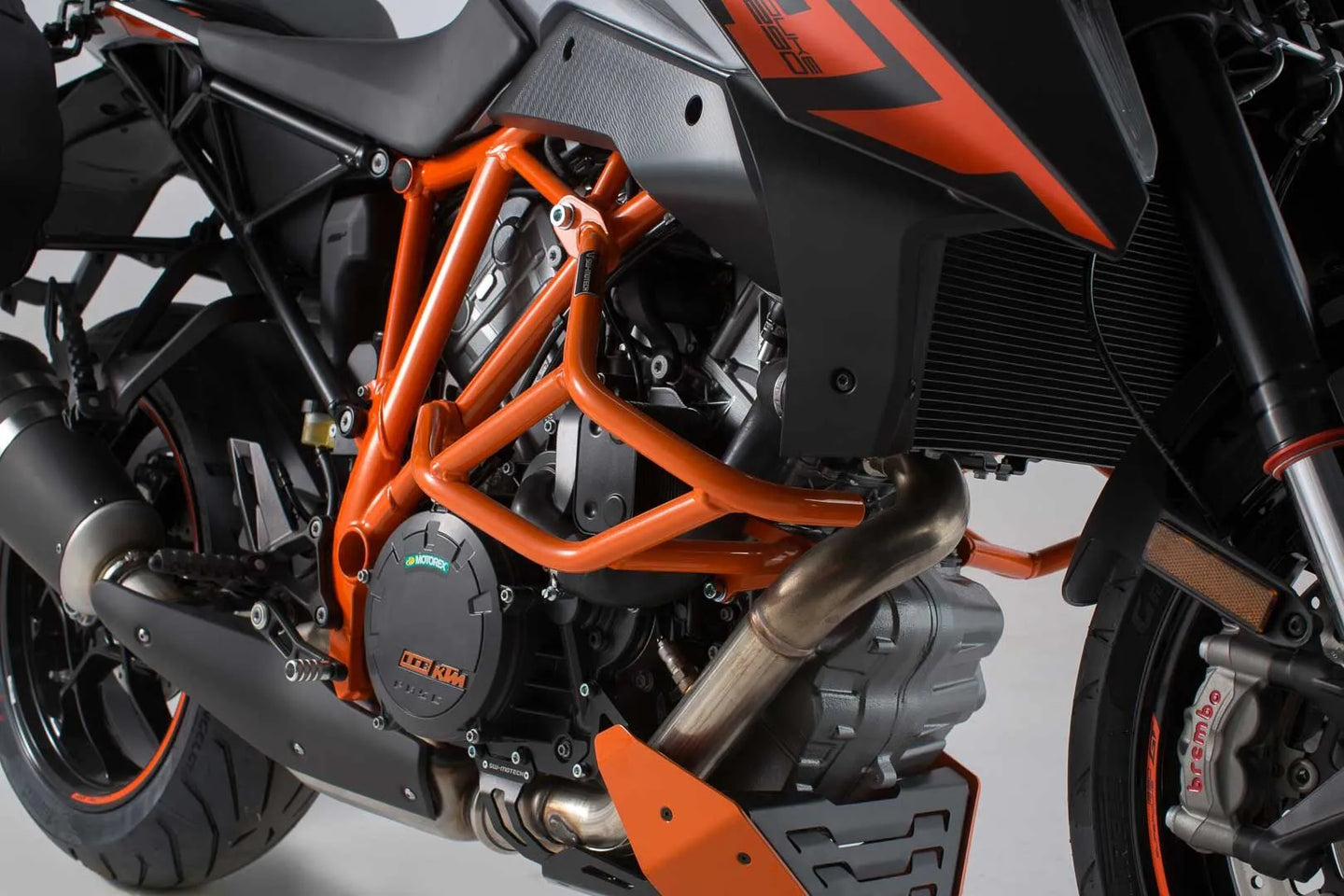CRASH BAR ΓΙΑ KTM SUPER DUKE 1290 GT ABS / SUPER DUKE 1290 R ABS '14–'24 | SW-MOTECH-SBL.04.430.10000/O
