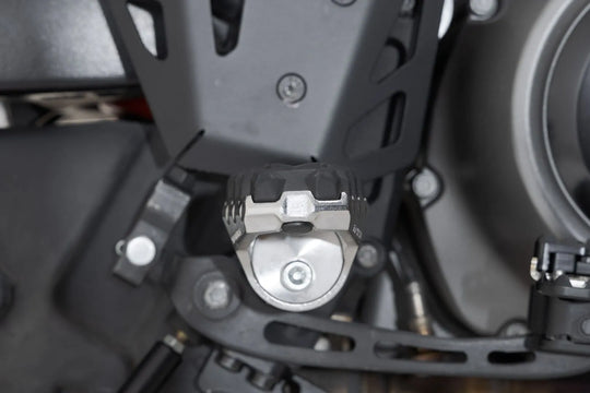 EVO FOOTREST KIT ΓΙΑ Harley Davidson RA 1250 ABS / RA 1250 S ABS / RA 1250 SE ABS '21–'24 | SW-MOTECH-FRS.18.112.10001