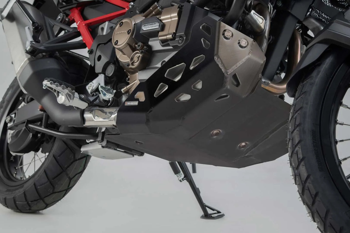 ENGINE GUARD BLACK ΓΙΑ HONDA CRF 1100 L ABS '20–'26 | SW-MOTECH-MSS.01.942.10101/B
