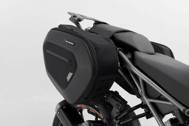PRO BLAZE H SADDLEBAG SET ΓΙΑ KTM DUKE 125 ABS / DUKE 390 ABS '17–'23 | SW-MOTECH-BC.HTA.04.740.30400