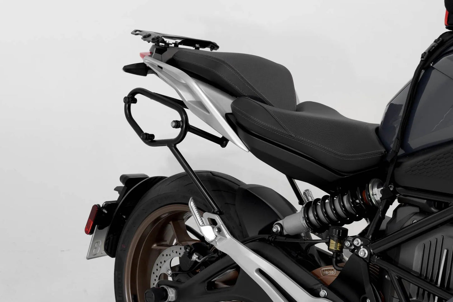 SLC SIDE CARRIER RIGHT | SW-MOTECH-HTA.29.980.11000