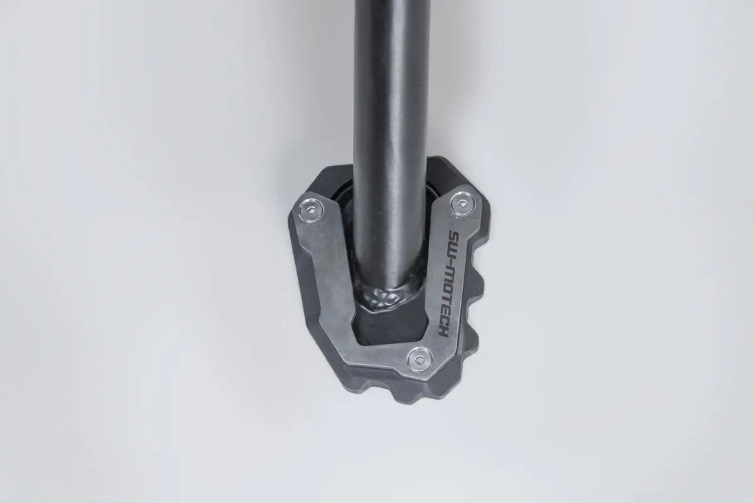SIDE STAND FOOT EXT ΓΙΑ TRIUMPH TIGER 800 ABS '25 | SW-MOTECH-STS.11.991.10100