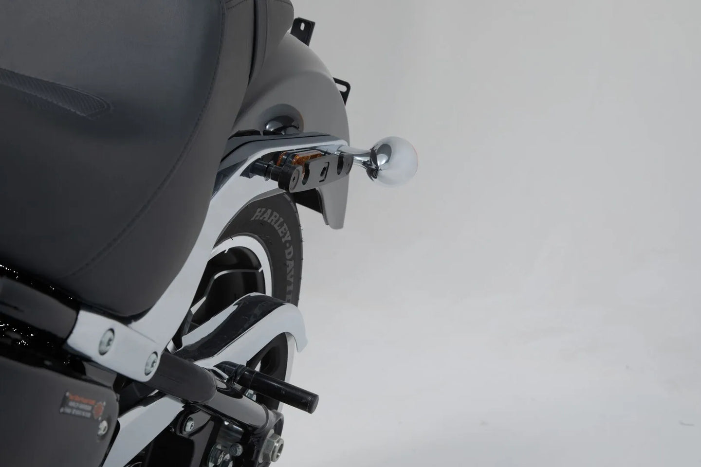 SLH SIDE CARRIER L ΓΙΑ Harley Davidson FXLR 1750 ABS / FXLRS 1868 ABS / FXLRS 1923 ABS '18–'25 | SW-MOTECH-HTA.18.682.10300