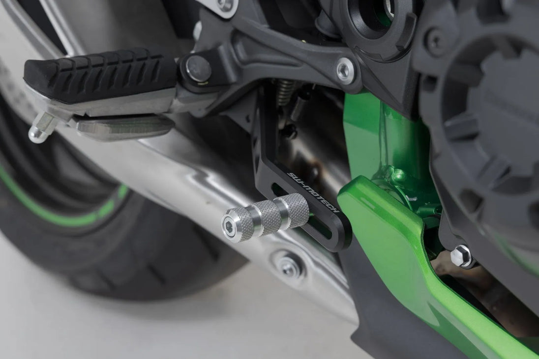 BRAKE PEDAL ΓΙΑ KAWASAKI Z 900 / Z 900 ABS '17–'24 | SW-MOTECH-FBL.08.868.10000