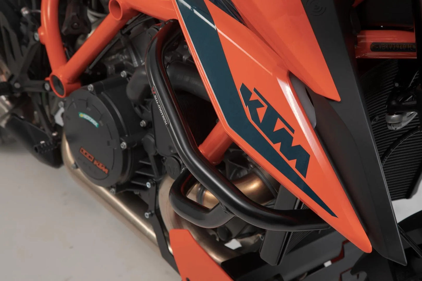 CRASH BAR ΓΙΑ KTM SUPER DUKE 1290 R ABS '19–'24 | SW-MOTECH-SBL.04.915.10000/B