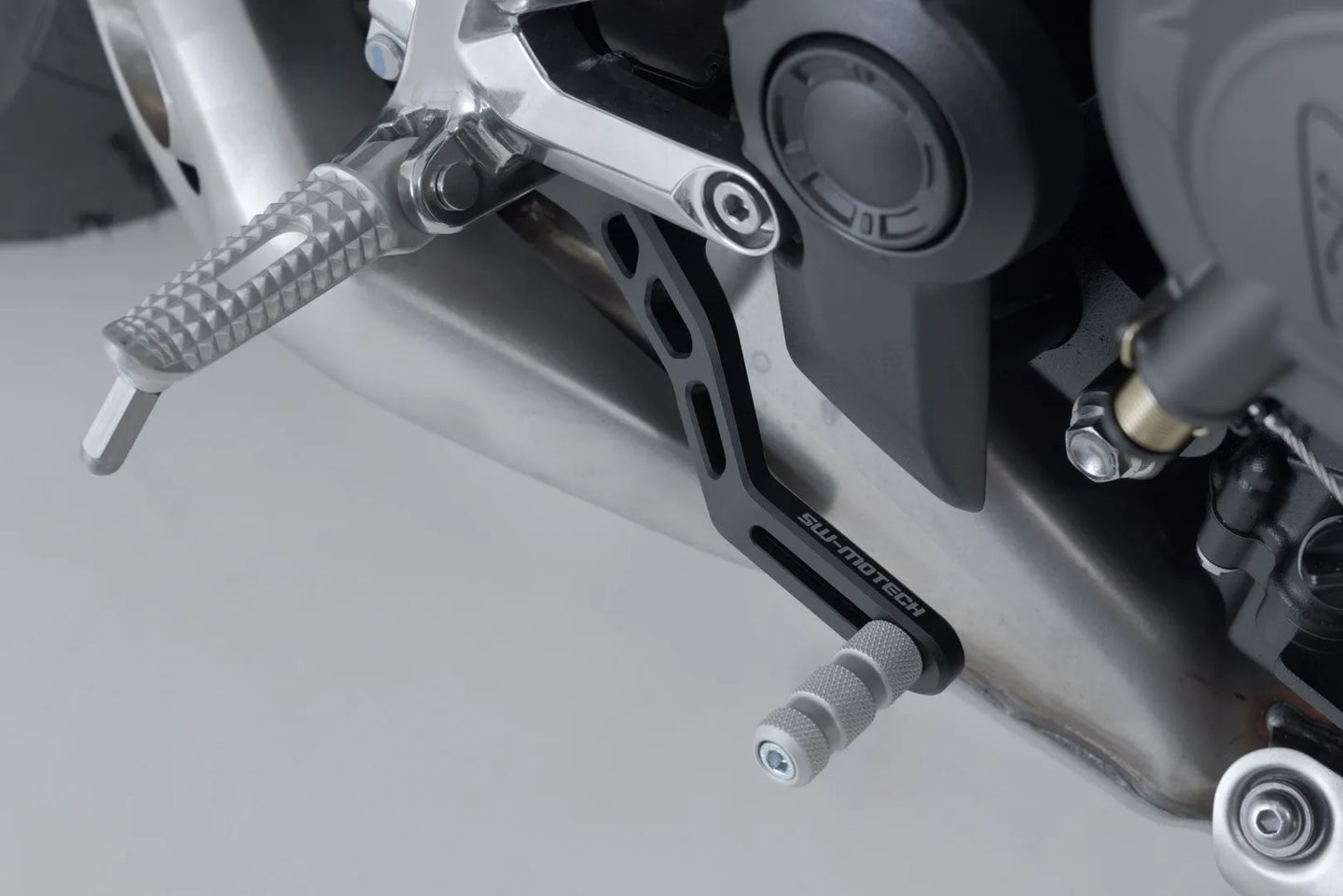 BRAKE PEDAL ΓΙΑ TRIUMPH TRIDENT 660 ABS '21–'24 | SW-MOTECH-FBL.11.842.10000