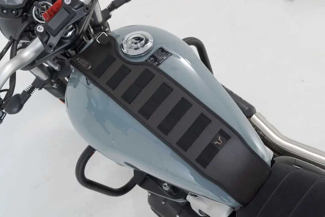 TANK STRAP LEGEND SLA ΓΙΑ TRIUMPH '16–'26 | SW-MOTECH-BC.TRS.11.667.10000