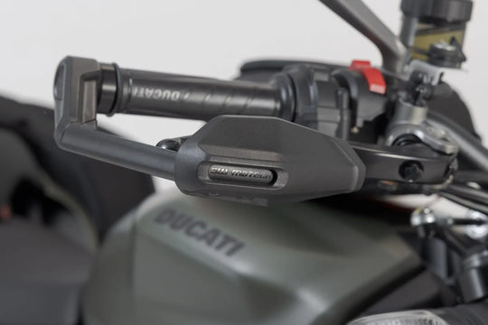 LEVER GUARDS W/ WIND PROTECTION | SW-MOTECH-LVG.22.999.11001/B