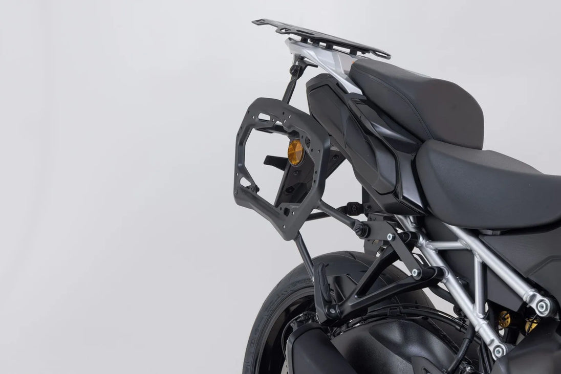 PRO SIDE CARRIER ΓΙΑ SUZUKI GSX-S 1000 ABS / GSX-S 1000 GX ABS '23–'24 | SW-MOTECH-KFT.05.601.30000/B