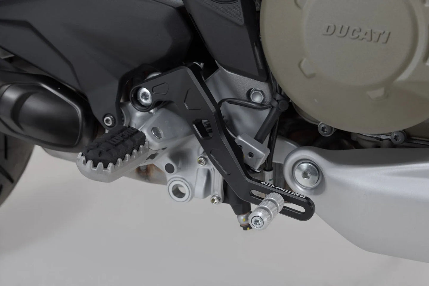 BRAKE PEDAL ΓΙΑ DUCATI MULTISTRADA V4 1200 ABS / MULTISTRADA V4 1200 S ABS '21–'24 | SW-MOTECH-FBL.22.822.10000