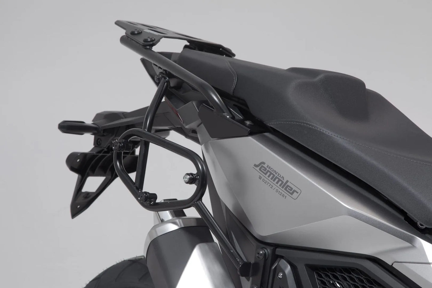 SLC CARRIER RIGHT | SW-MOTECH-HTA.01.808.11000