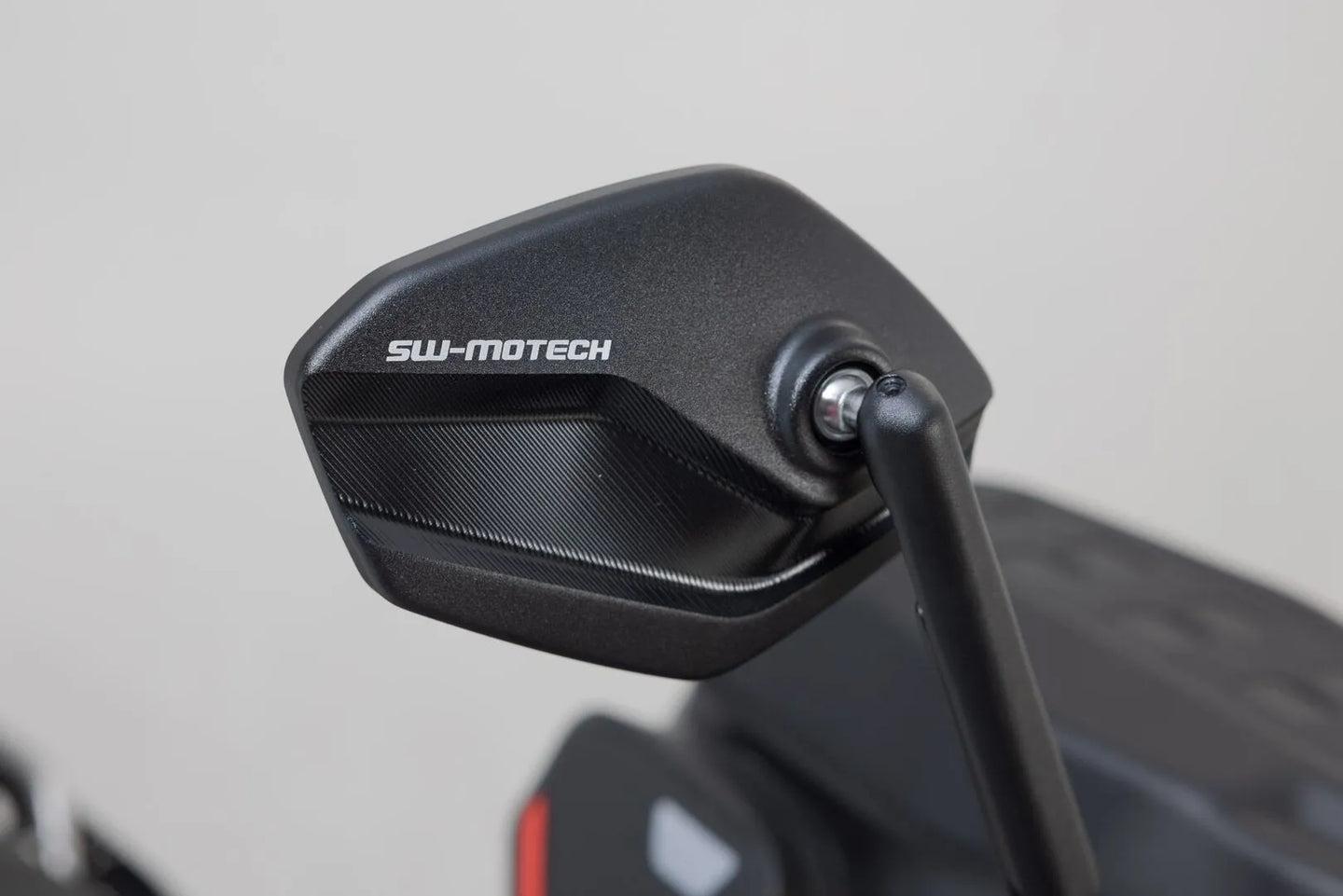 MIRROR SET SPORT ΓΙΑ DUCATI MONSTER '16–'25 | SW-MOTECH-MIR.00.850.11700