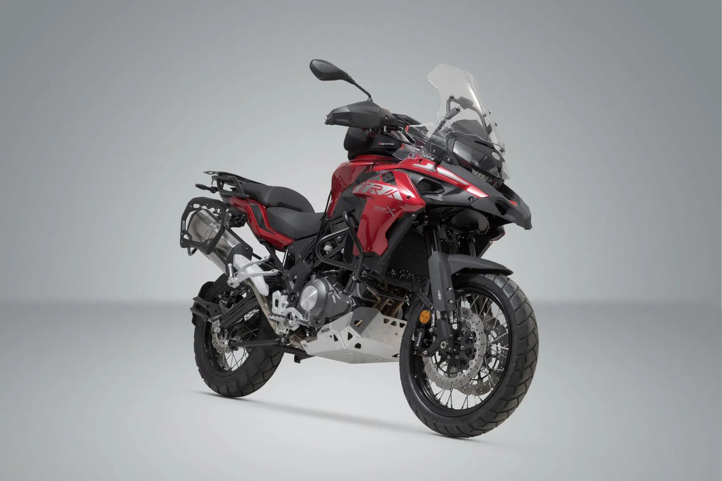 PRO SIDE CARRIER ΓΙΑ BENELLI TRK 502 X ABS '17–'24 | SW-MOTECH-KFT.19.806.30000/B