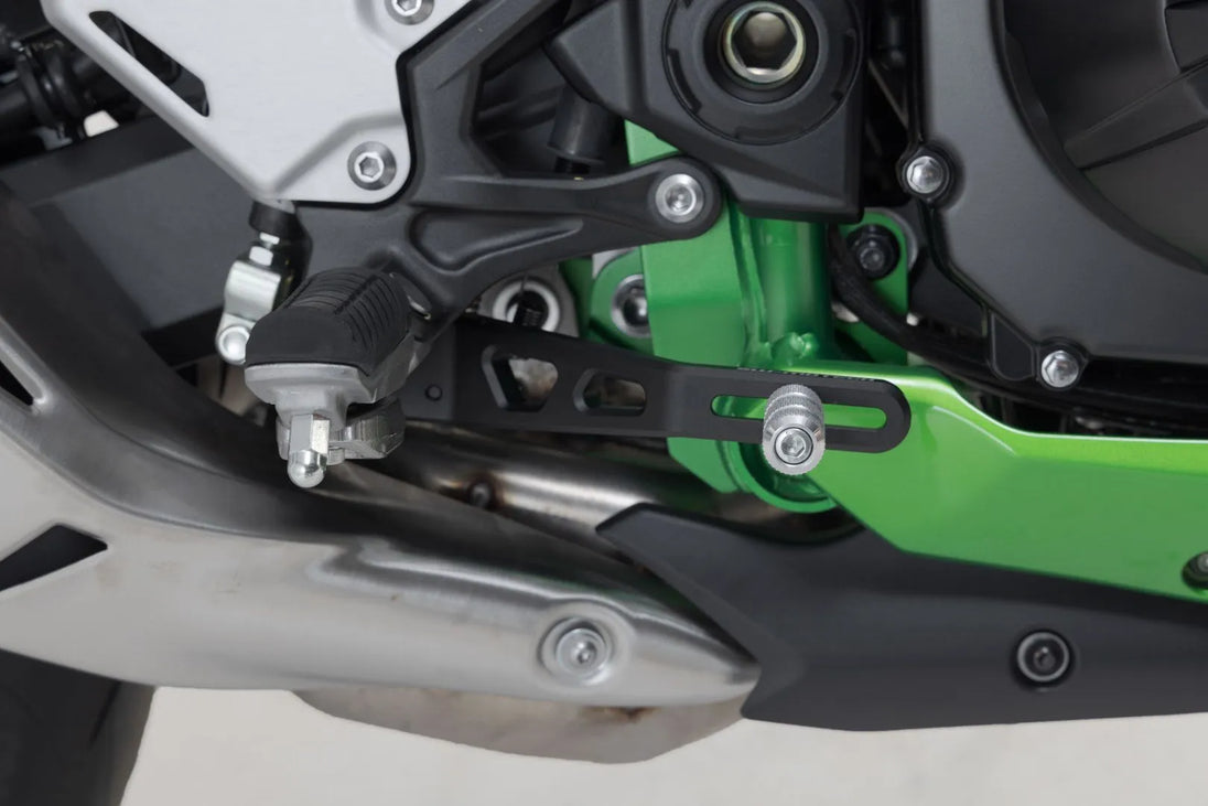 BRAKE PEDAL ΓΙΑ KAWASAKI Z 900 / Z 900 ABS '17–'24 | SW-MOTECH-FBL.08.868.10000