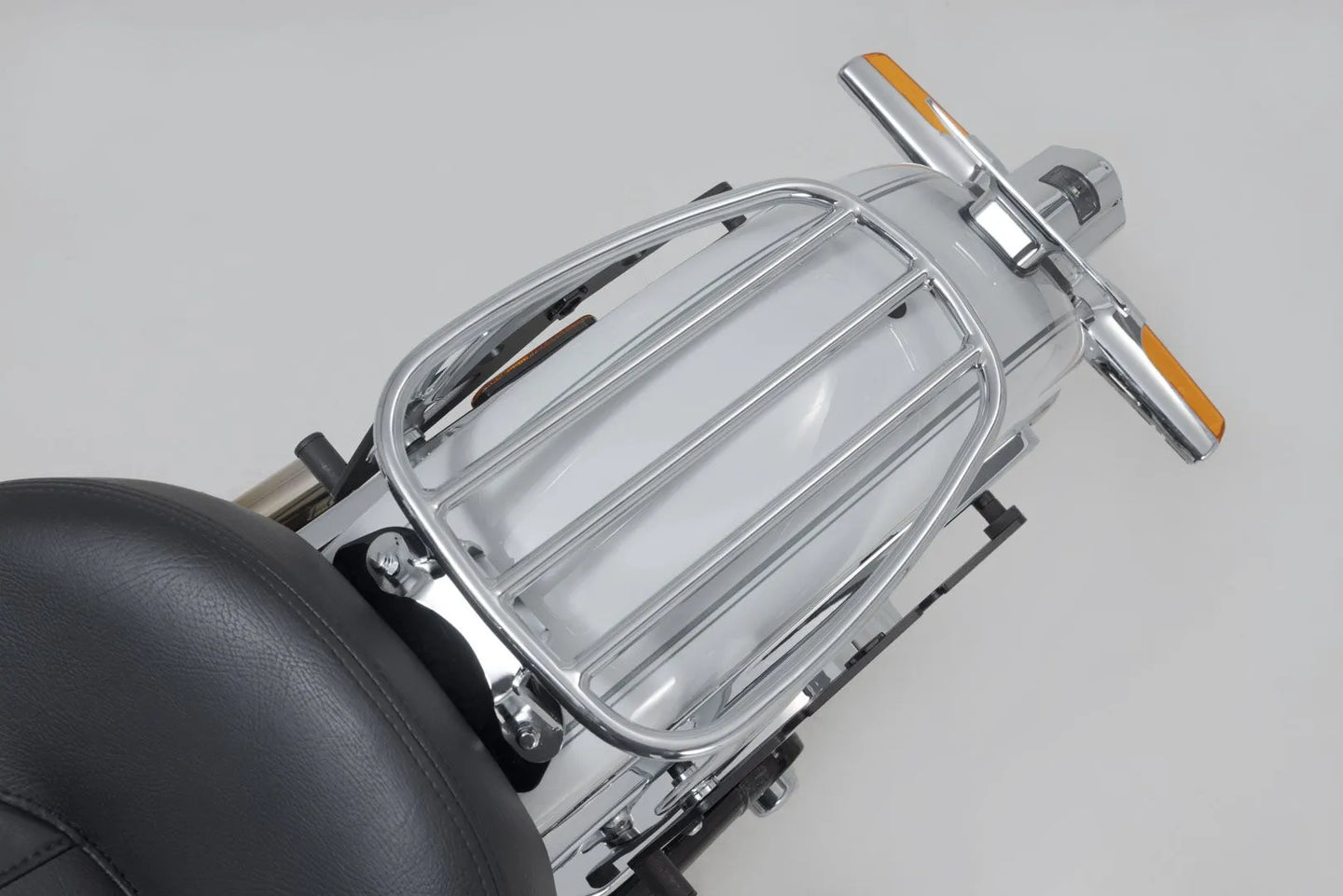 SLH SIDE CARRIER LH1 LEFT ΓΙΑ Harley Davidson FLDE 1750 ABS '18–'20 | SW-MOTECH-HTA.18.682.11600