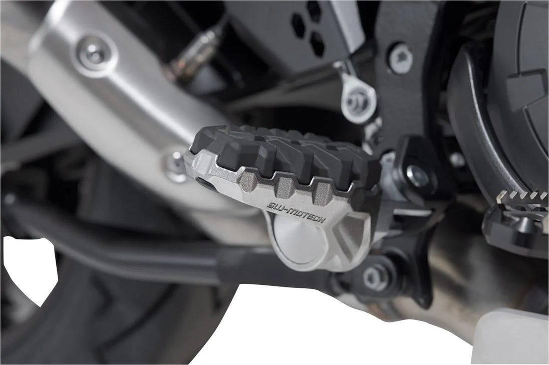 FOOTREST KIT EVO ΓΙΑ KTM SUPER ADVENTURE 1290 R ABS / SUPER ADVENTURE 1290 S ABS '21–'24 | SW-MOTECH-FRS.04.112.10200