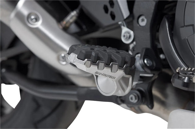 FOOTREST KIT EVO ΓΙΑ KTM SUPER ADVENTURE 1290 R ABS / SUPER ADVENTURE 1290 S ABS '21–'24 | SW-MOTECH-FRS.04.112.10200
