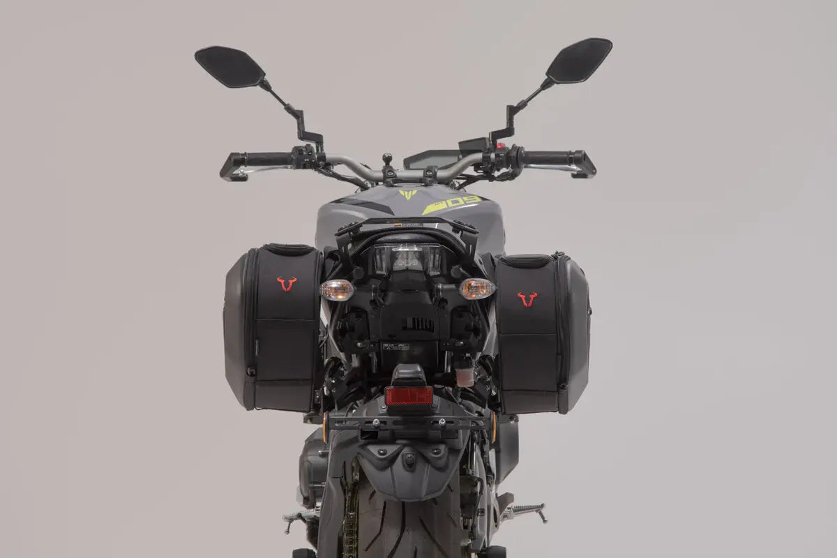 PRO BLAZE H SADDLEBAG SET ΓΙΑ YAMAHA MT-09 / MT-09 ABS '16–'20 | SW-MOTECH-BC.HTA.06.740.36400