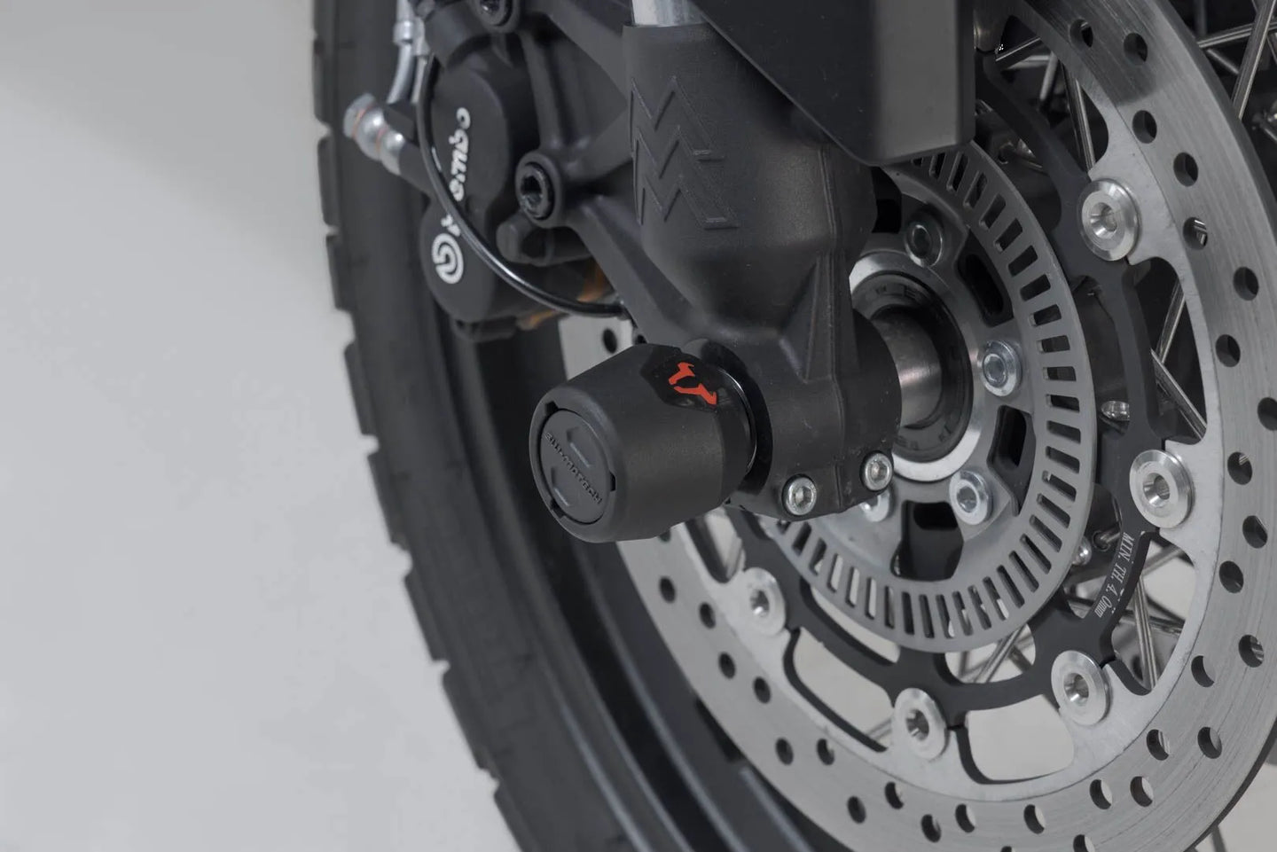 FRONT AXLE SLIDER SET ΓΙΑ MOTO MORINI X-CAPE 650 ABS '21–'24 | SW-MOTECH-STP.23.176.10000/B