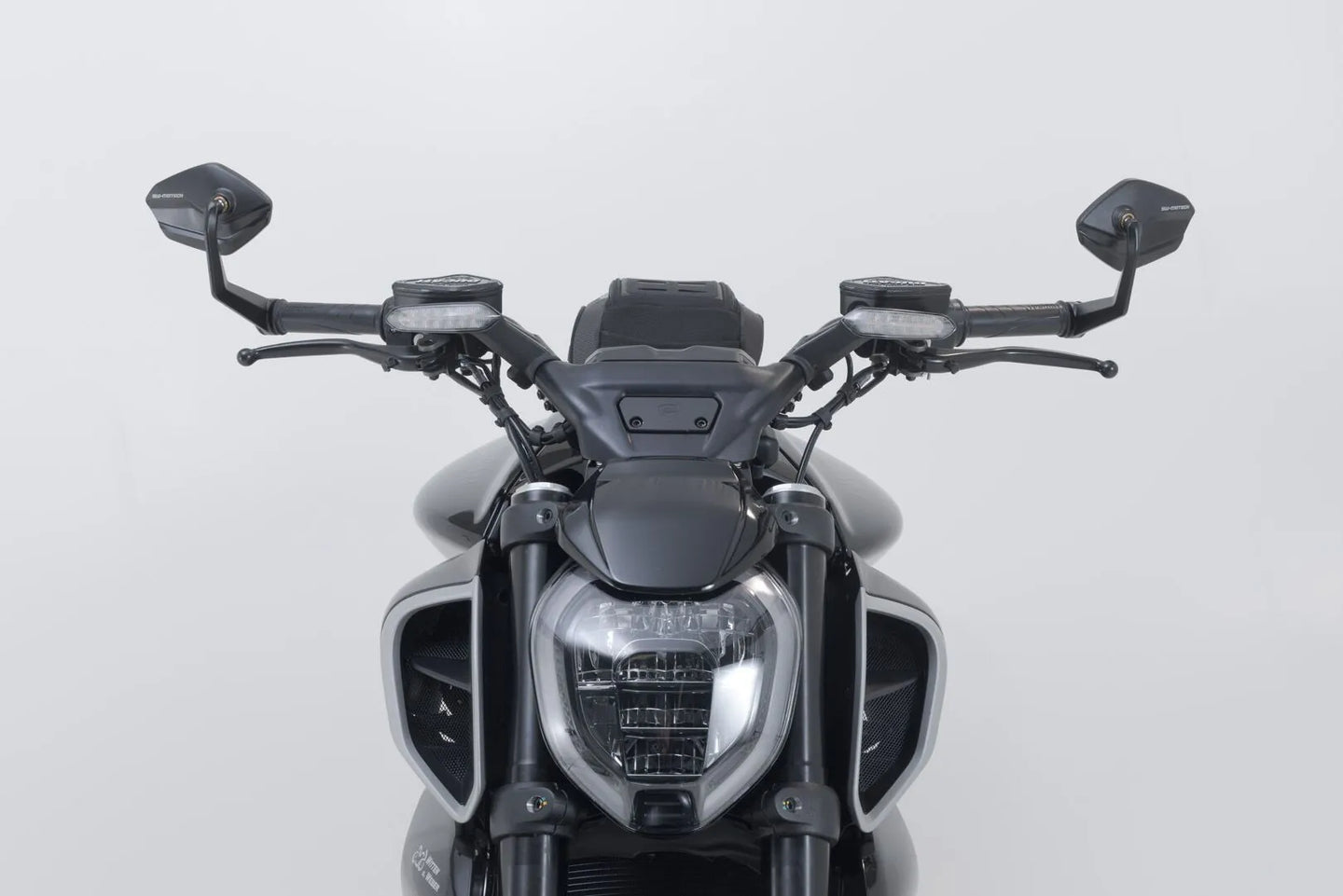 BAR END MIRROR ΓΙΑ DUCATI DIAVEL V4 1200 ABS '23–'25 | SW-MOTECH-MIR.22.796.10000