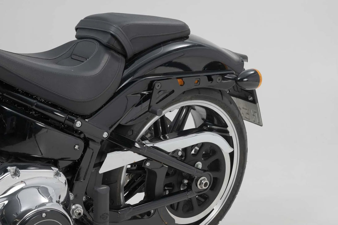 SLH SIDE CARRIER LH1 LEFT ΓΙΑ Harley Davidson '17–'23 | SW-MOTECH-HTA.18.682.11500