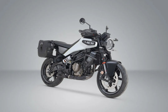 LEGEND GEAR SIDE BAG SYSTEM LC BLACK EDITION ΓΙΑ HUSQVARNA SVARTPILEN 401 ABS / VITPILEN 401 ABS '23–'24 | SW-MOTECH-BC.HTA.03.014.20100