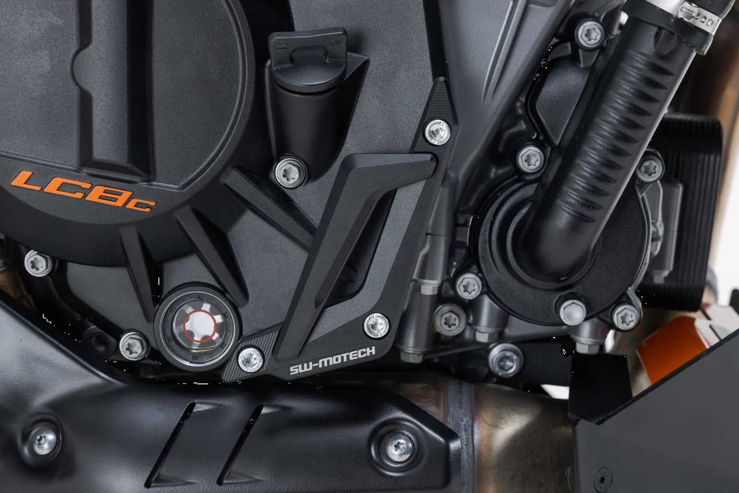 ENGINE CASE PROTECTOR ΓΙΑ KTM DUKE 990 ABS '24 | SW-MOTECH-MSS.04.994.10100/B