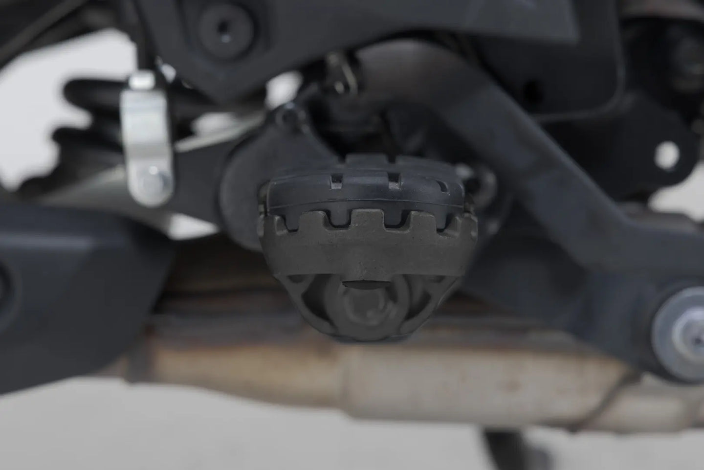 FOOTREST KIT ION ΓΙΑ SUZUKI V-STROM 800 ABS / V-STROM 800 DE ABS '23–'26 | SW-MOTECH-FRS.05.011.10200/B