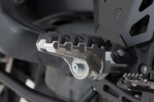 EVO FOOTREST KIT ΓΙΑ Harley Davidson RA 1250 ABS / RA 1250 S ABS / RA 1250 SE ABS '21–'24 | SW-MOTECH-FRS.18.112.10001