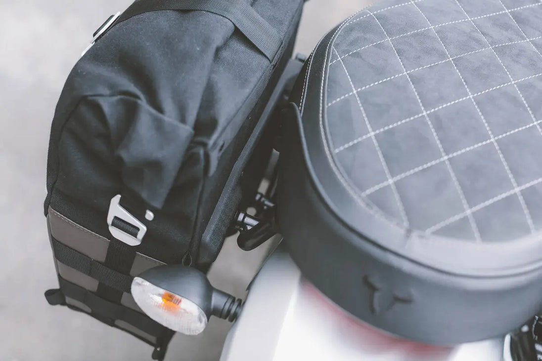 SIDEBAG LEGEND LC1 R | SW-MOTECH-BC.HTA.00.401.10100R