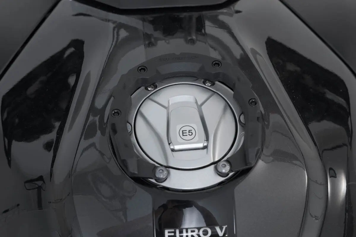 PRO TANK RING ΓΙΑ VOGE ADVENTURE 650 DSX ABS / NAKED 500 R ABS '20–'24 | SW-MOTECH-TRT.00.787.32800/B