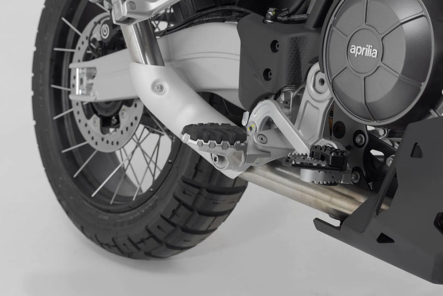 EVO FOOTREST KIT ΓΙΑ APRILIA TUAREG 660 ABS '22–'24 | SW-MOTECH-FRS.13.112.10200