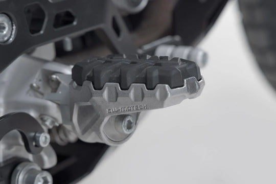 EVO FOOTREST KIT ΓΙΑ DUCATI '22–'24 | SW-MOTECH-FRS.22.112.10201