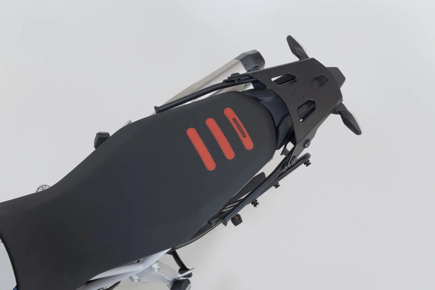 SLC SIDE CARRIER LEFT | SW-MOTECH-HTA.07.602.10000