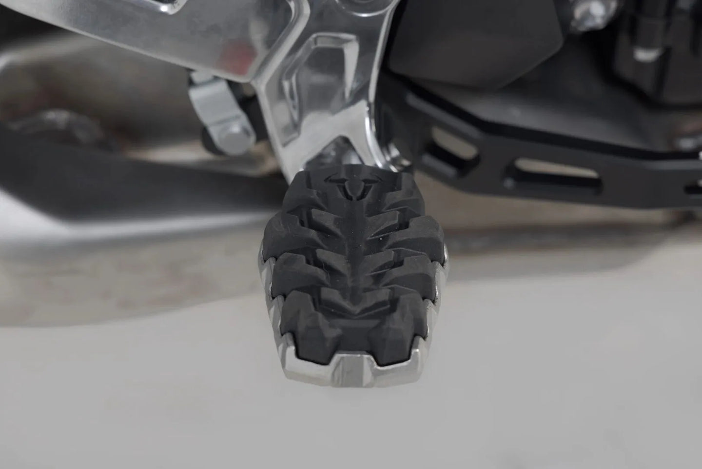 EVO FOOTREST KIT ΓΙΑ TRIUMPH TIGER SPORT 660 ABS '22–'26 | SW-MOTECH-FRS.11.112.10500