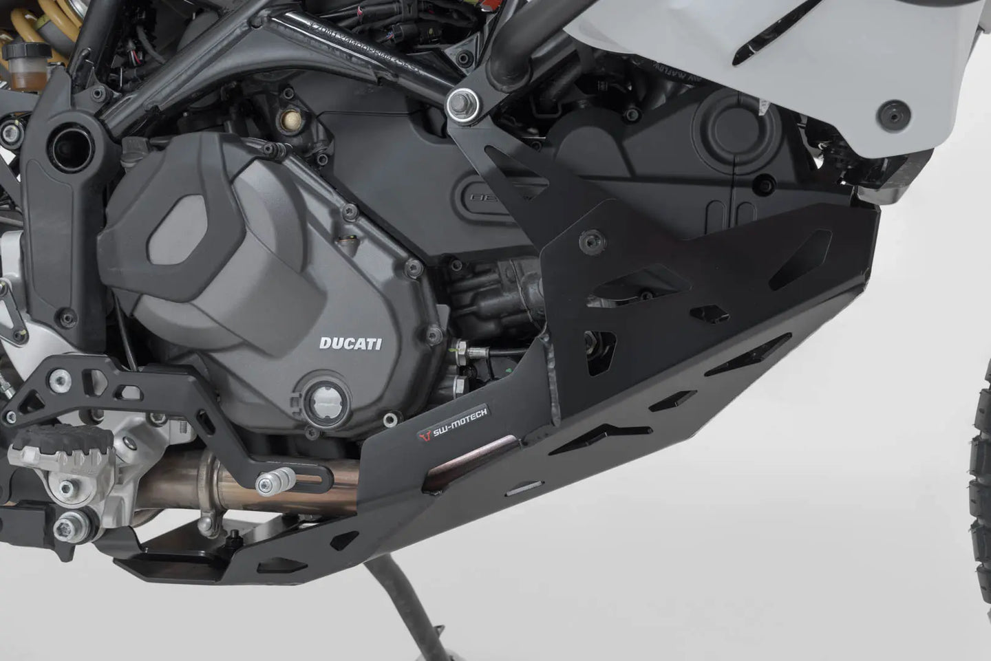 ENGINE GUARD ΓΙΑ DUCATI DESERT X 950 ABS '22–'24 | SW-MOTECH-MSS.22.995.10000/B