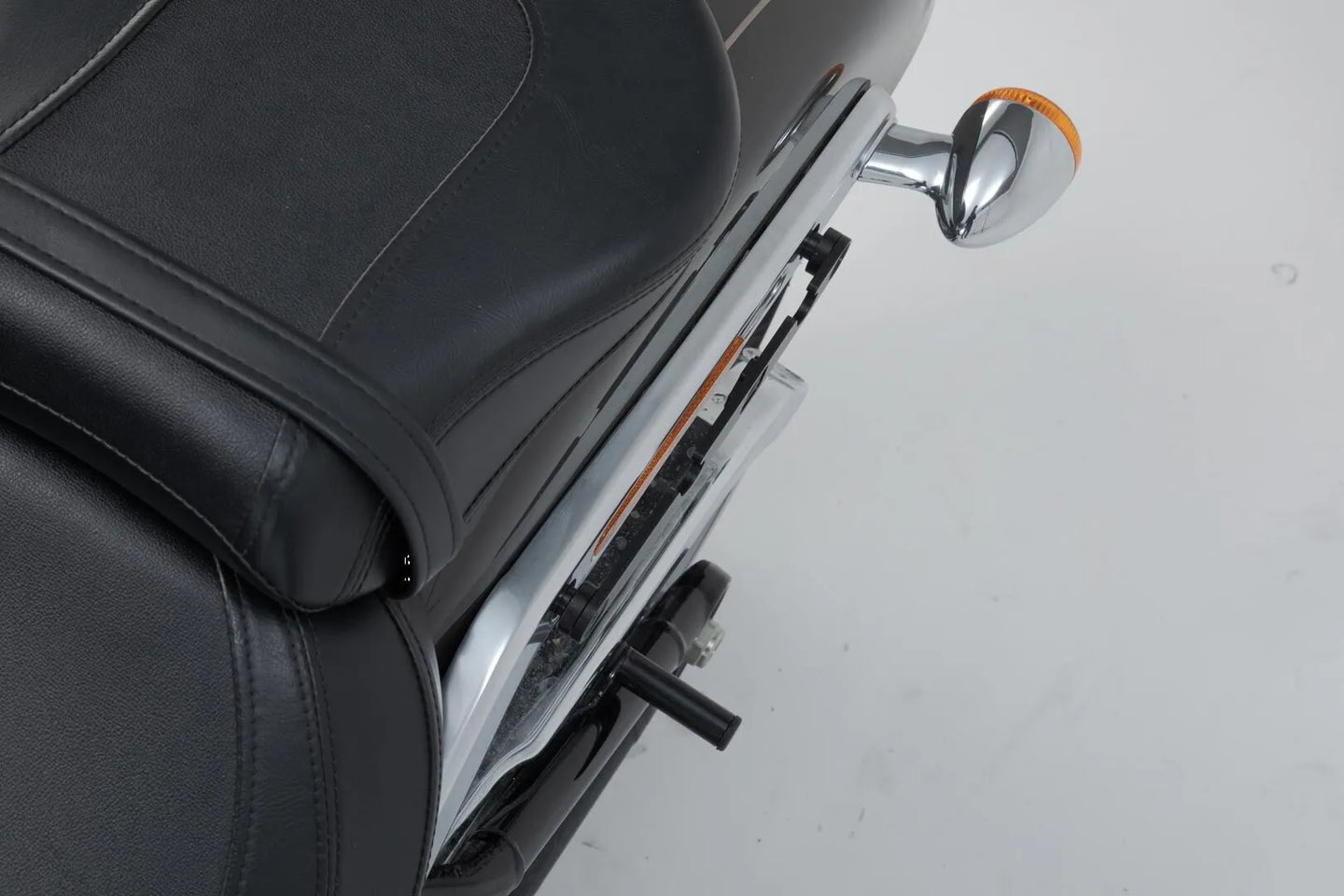 SLH SIDE CARRIER L ΓΙΑ Harley Davidson FLFB 1750 ABS / FLFBS 1868 ABS '18–'24 | SW-MOTECH-HTA.18.682.10500