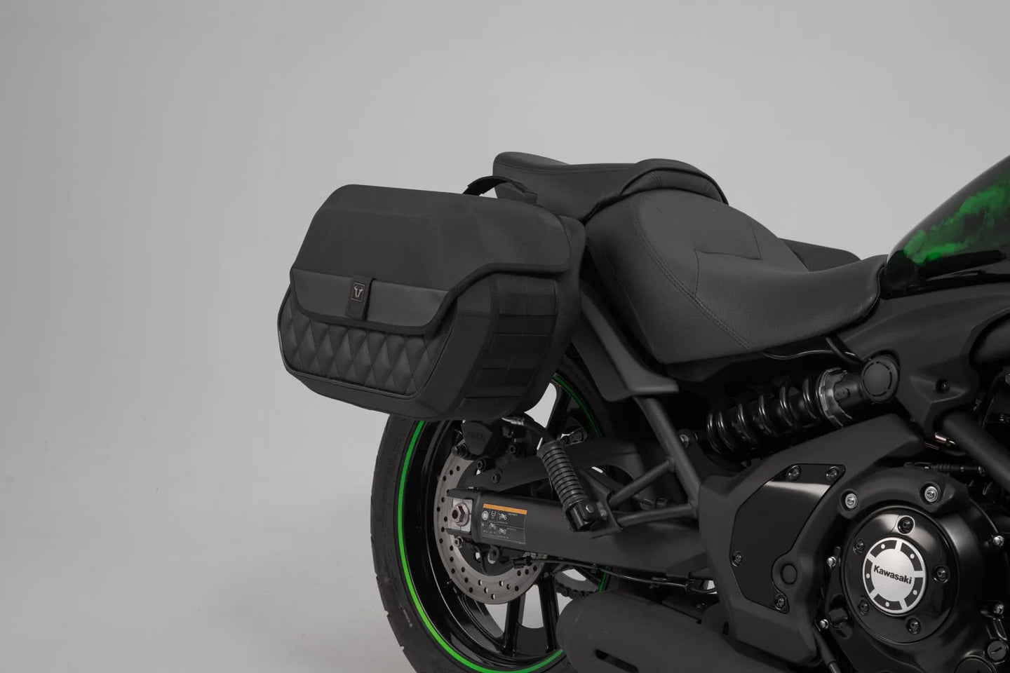 LEGEND GEAR SIDEBAG SYS LH ΓΙΑ KAWASAKI EN 650 / EN 650 ABS '15–'24 | SW-MOTECH-BC.HTA.08.682.20001