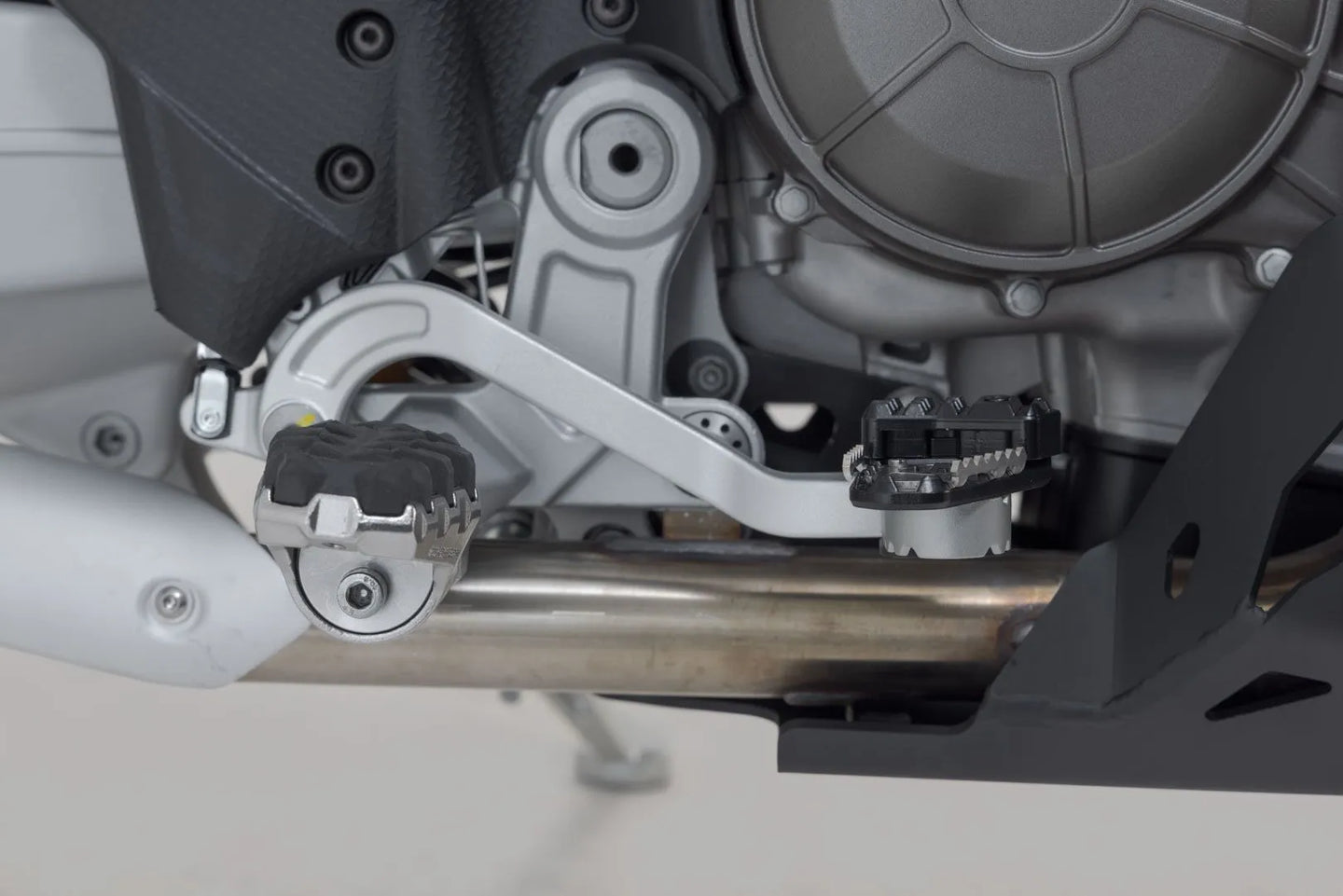 BRAKE PEDAL EXT ΓΙΑ APRILIA TUAREG 660 ABS '22–'24 | SW-MOTECH-FBE.13.849.10000/B