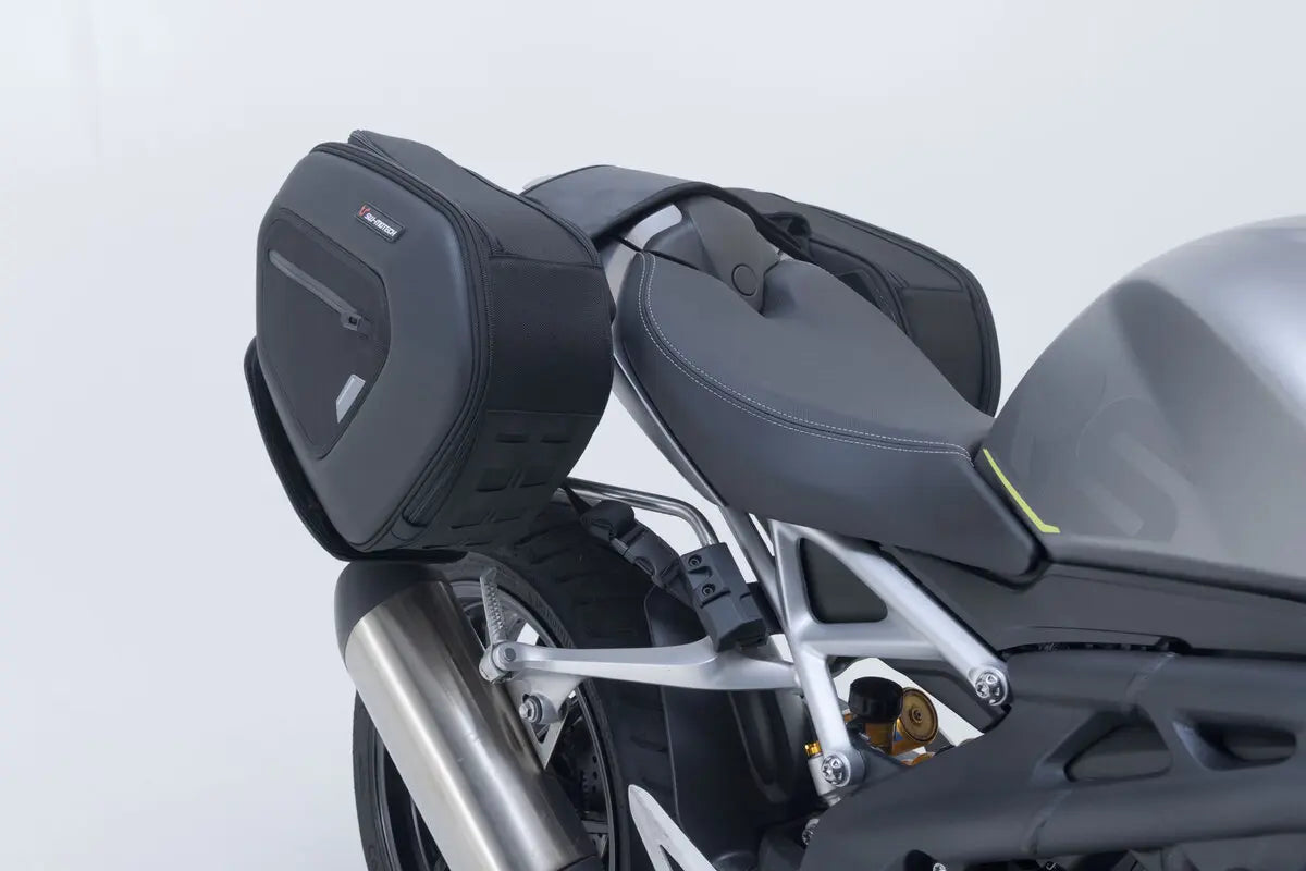 PRO BLAZE H SADDLEBAG SET ΓΙΑ TRIUMPH SPEED TRIPLE 1200 RR ABS / SPEED TRIPLE 1200 RS ABS '21–'24 | SW-MOTECH-BC.HTA.11.740.36200