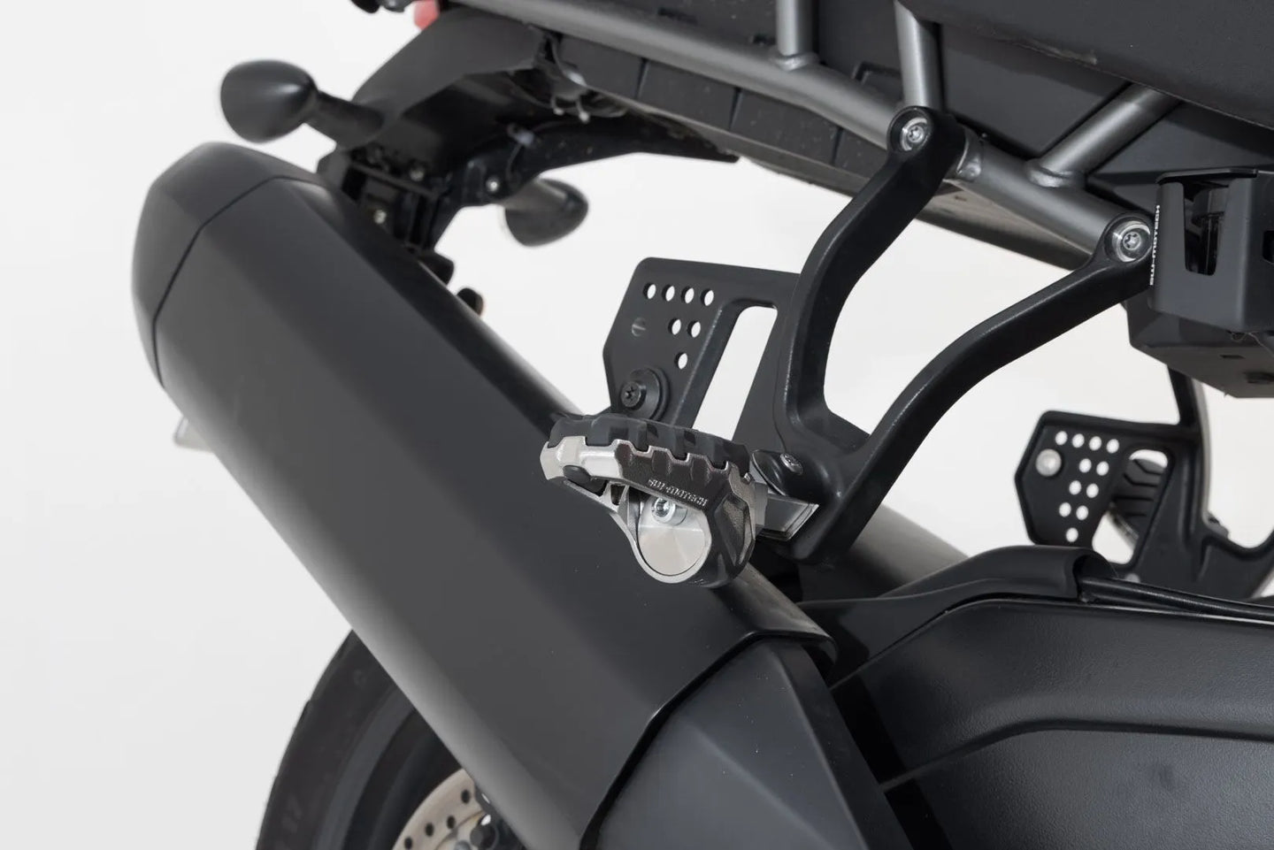 EVO PILLION FOOTREST KIT | SW-MOTECH-FRS.18.112.10100