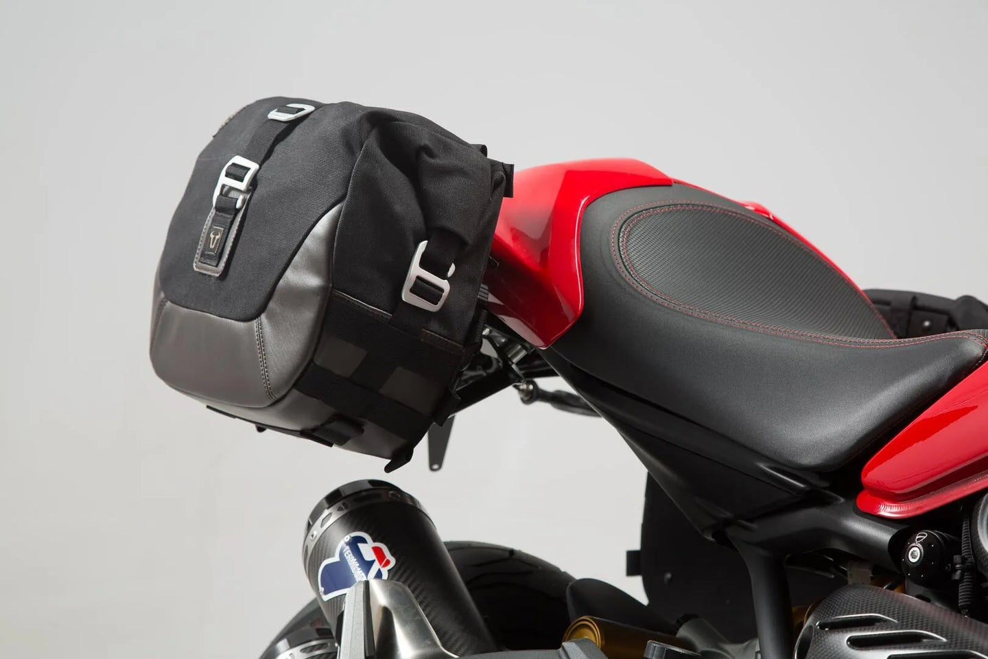 SIDEBAG SYS LEGEND LC ΓΙΑ DUCATI MONSTER 797 ABS '17–'20 | SW-MOTECH-BC.HTA.22.886.20000